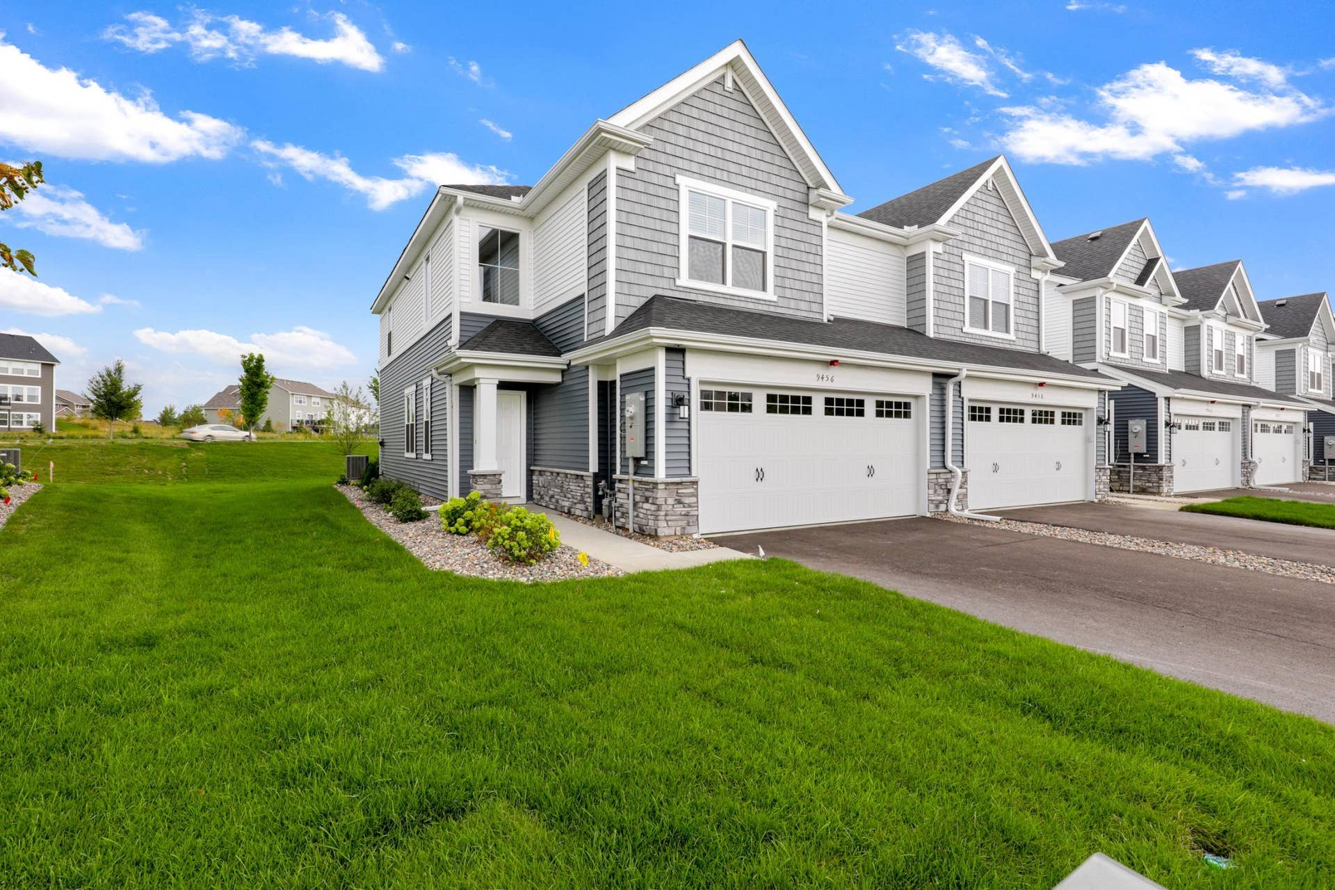 9285 4th Street Lane N, Lake Elmo, MN 55042 1.jpg