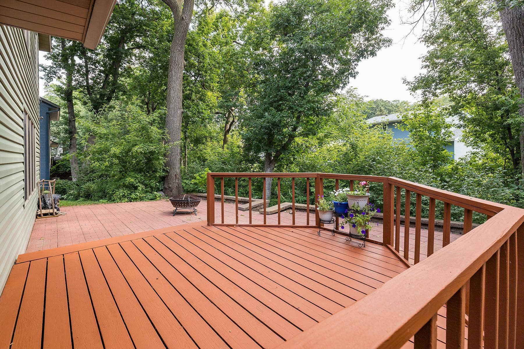 570 Dorland Road S, Maplewood, MN 55119 570 Dorland Road S, Maplewood, MN 55119