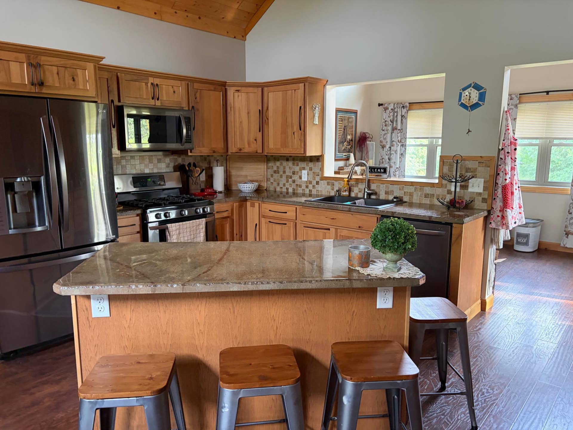 9542 Power Dam Road NE, Bemidji, MN 56601 Closeup Kitchen