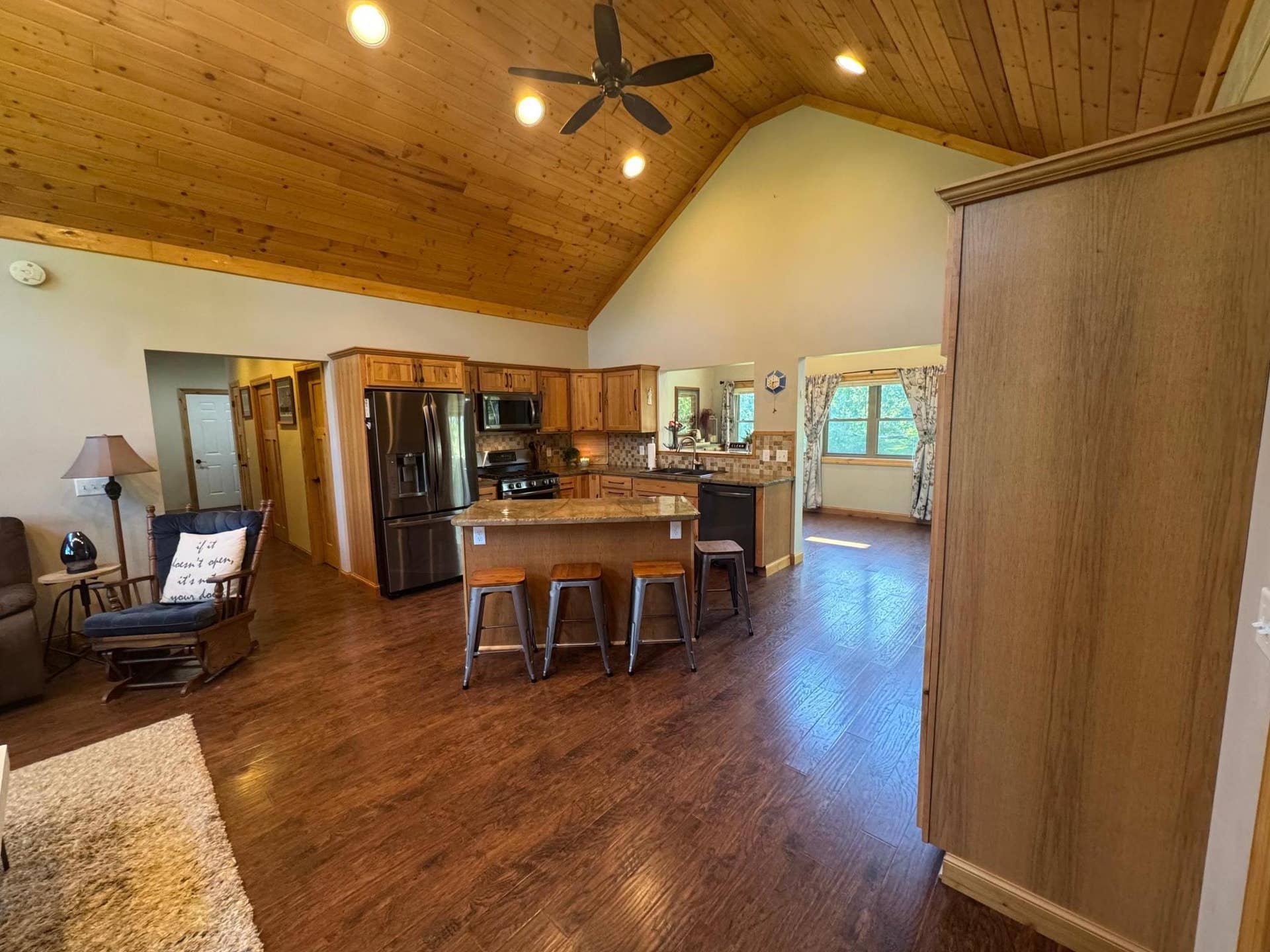 9542 Power Dam Road NE, Bemidji, MN 56601 Kitchen