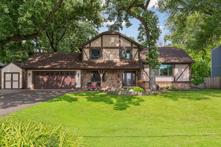 Property photo for 2480 Ariel Street N, North Saint Paul, MN