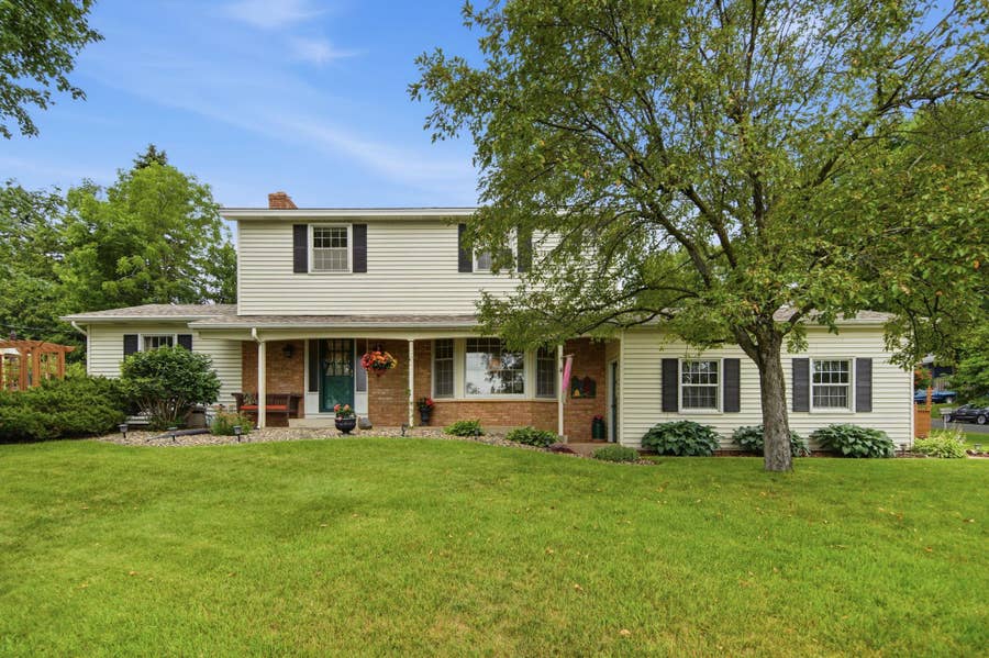 Property photo for 2623 Riviera Drive N, White Bear Lake, MN