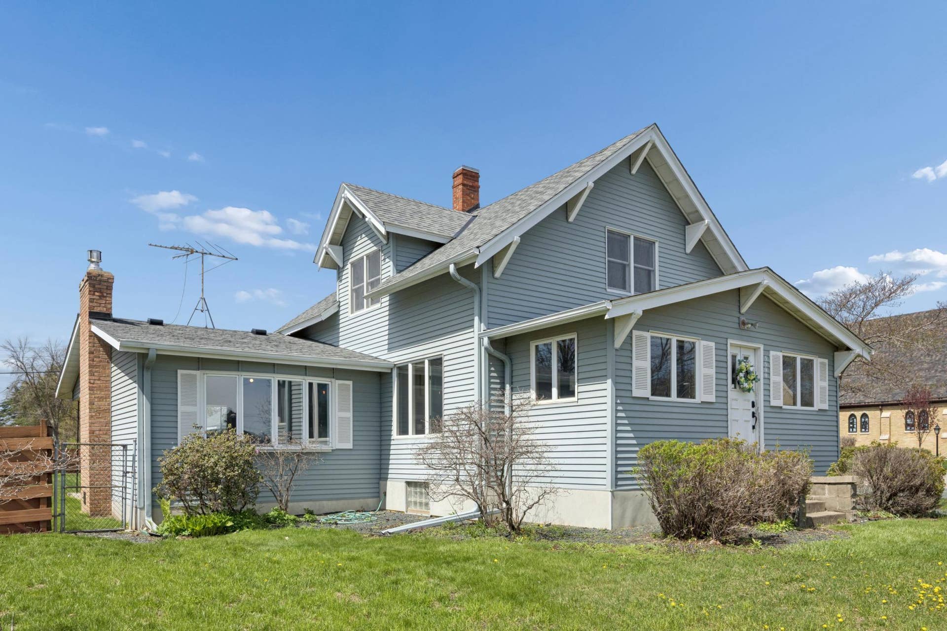 3590 Laverne Avenue N, Lake Elmo, MN 55042 Dare to say most charming home in downtown Lake elmo!