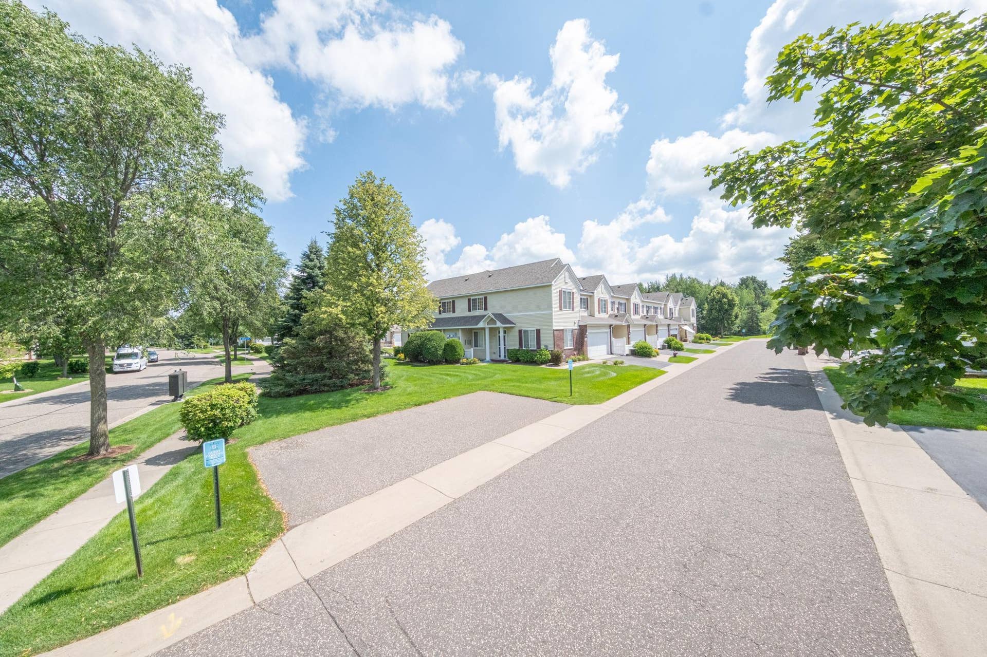 3775 Hazel Trail, #G, Woodbury, MN 55129 DSCF7749.jpg