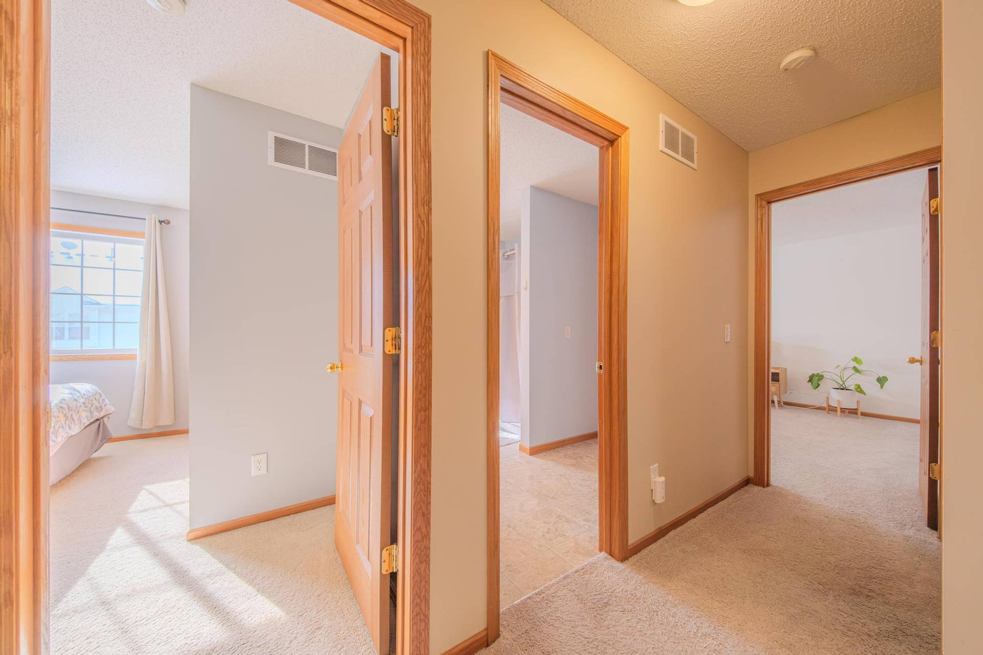 3775 Hazel Trail, #G, Woodbury, MN 55129 DSCF6043-Enhanced-NR.jpg