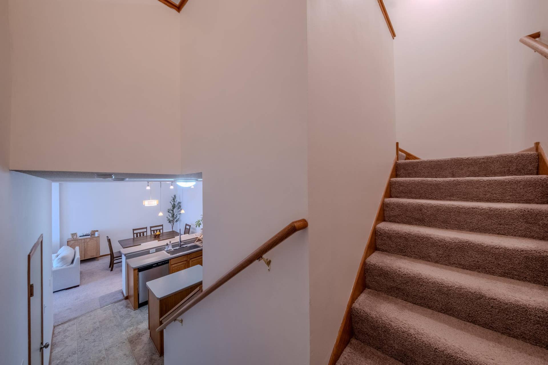 3775 Hazel Trail, #G, Woodbury, MN 55129 DSCF7697-HDR.jpg