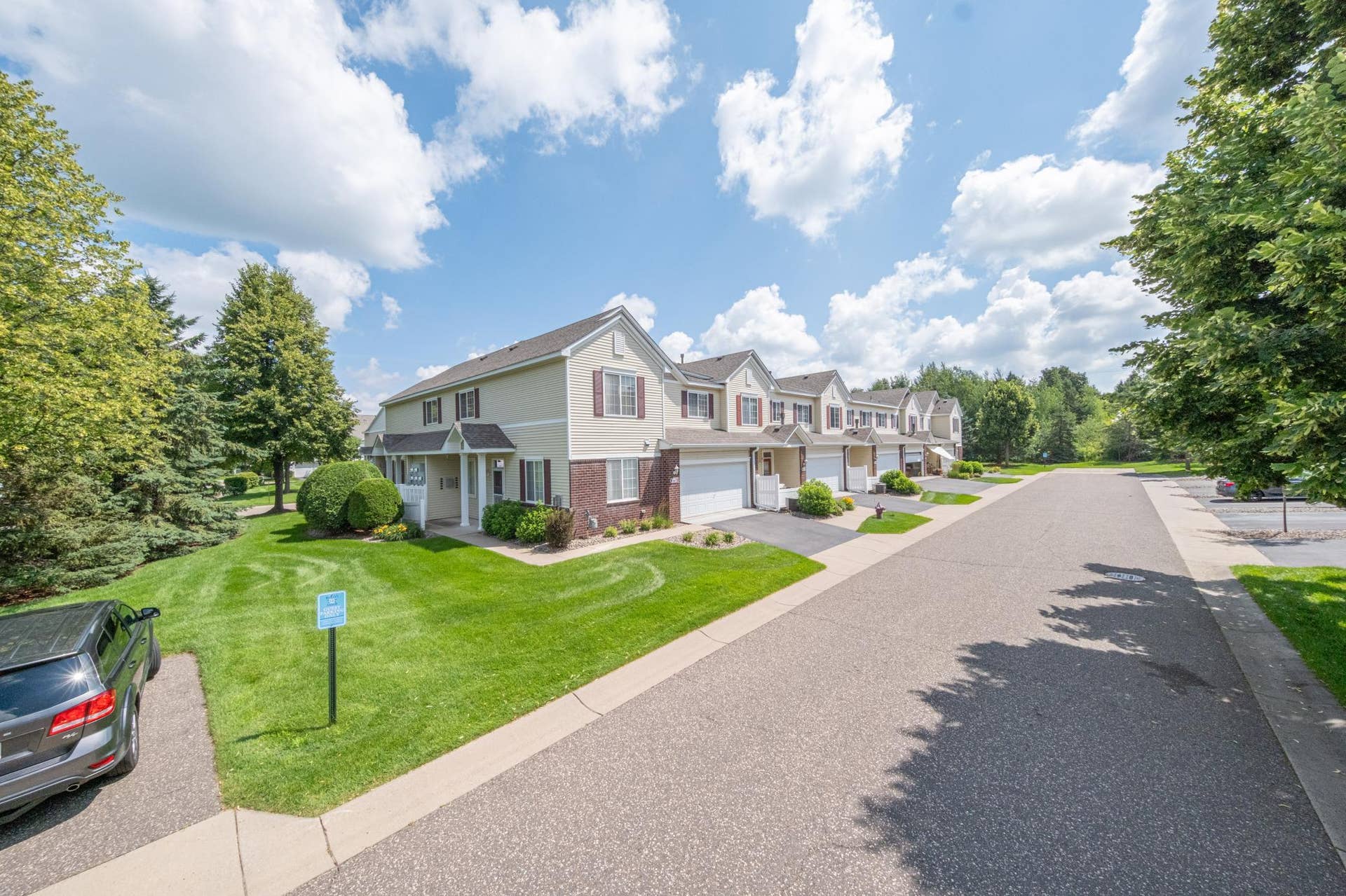 3775 Hazel Trail, #G, Woodbury, MN 55129 DSCF7746.jpg