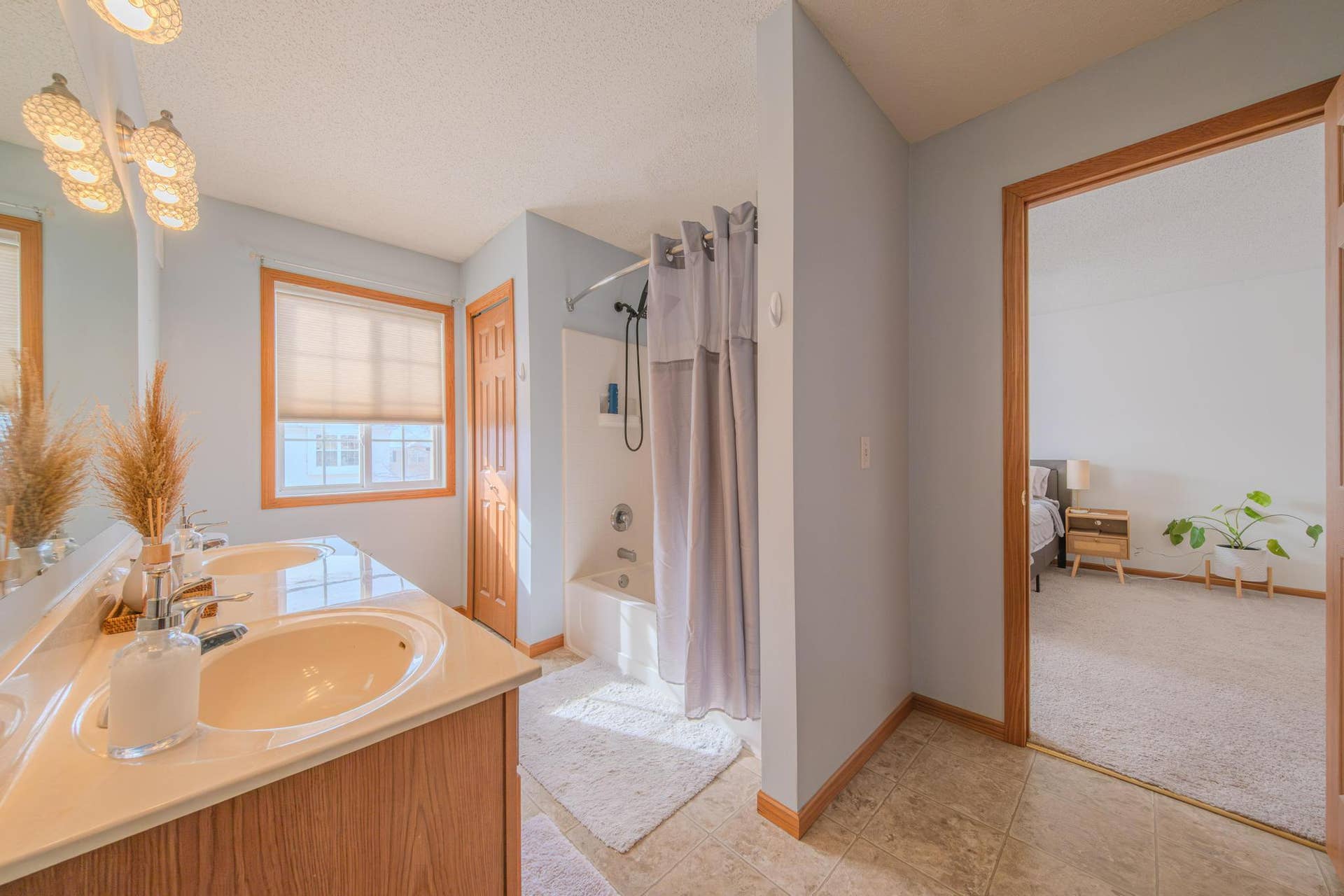 3775 Hazel Trail, #G, Woodbury, MN 55129 DSCF6073-Enhanced-NR.jpg