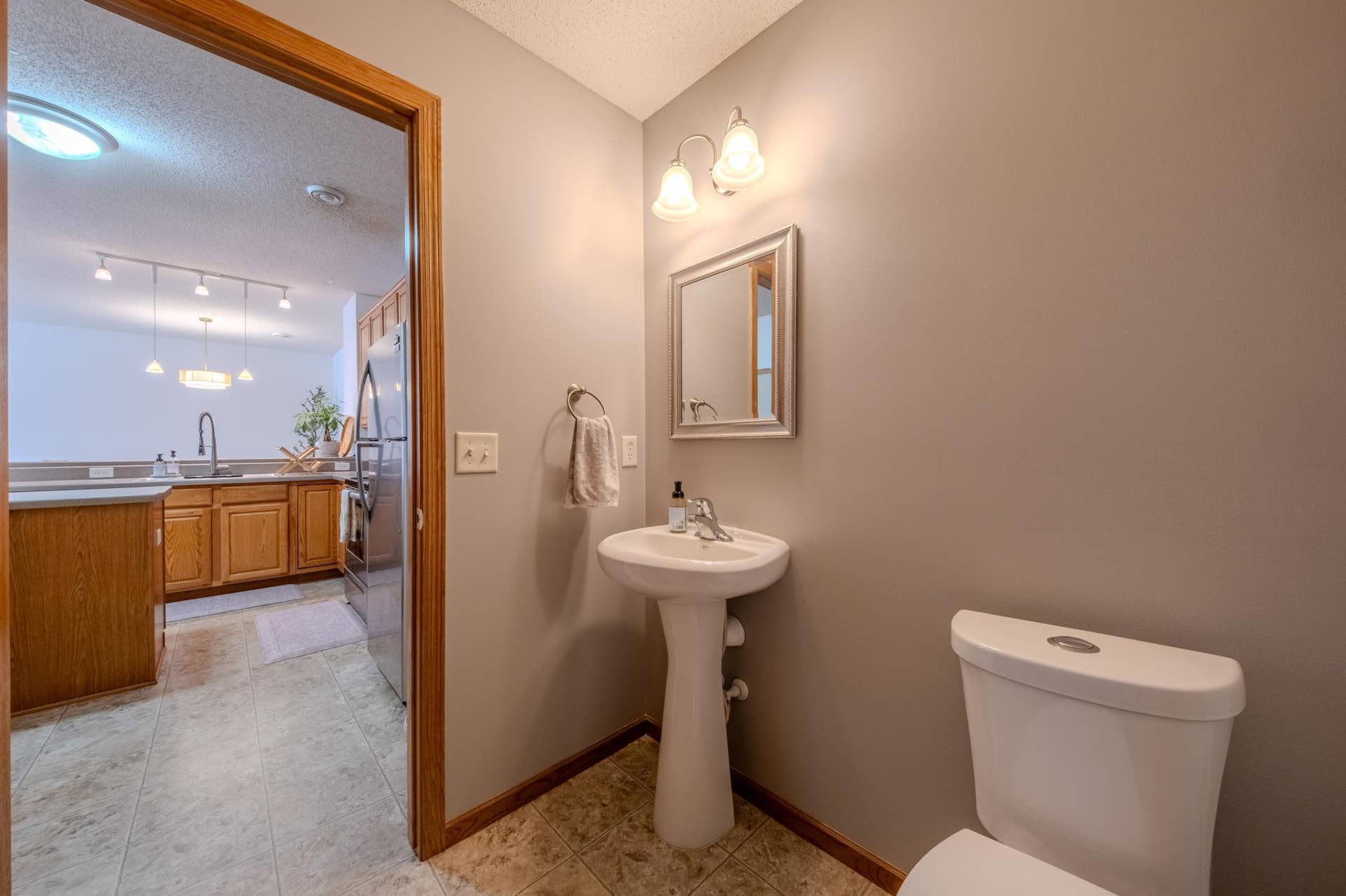 3775 Hazel Trail, #G, Woodbury, MN 55129 DSCF7685-HDR.jpg