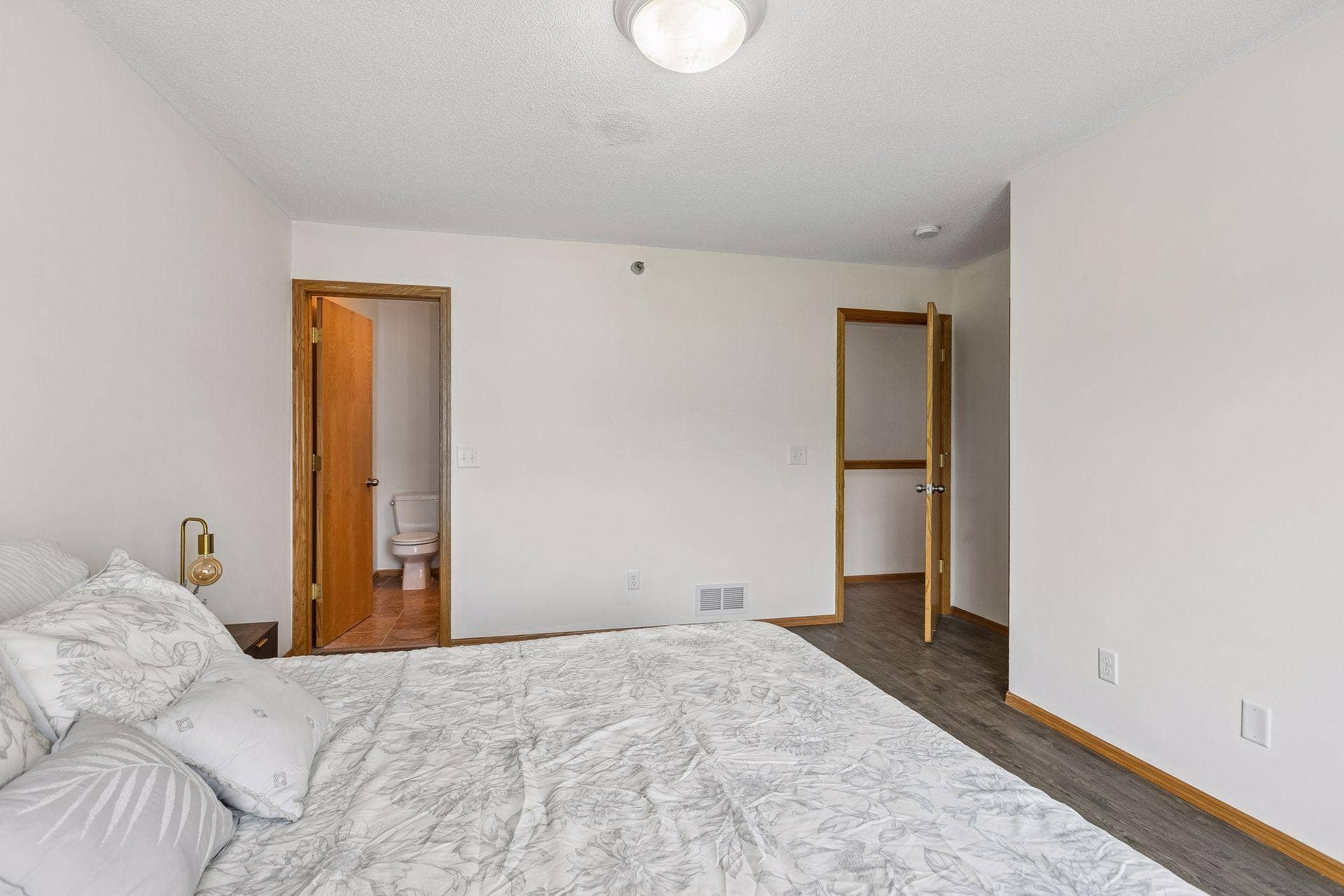 Spacious primary bedroom.