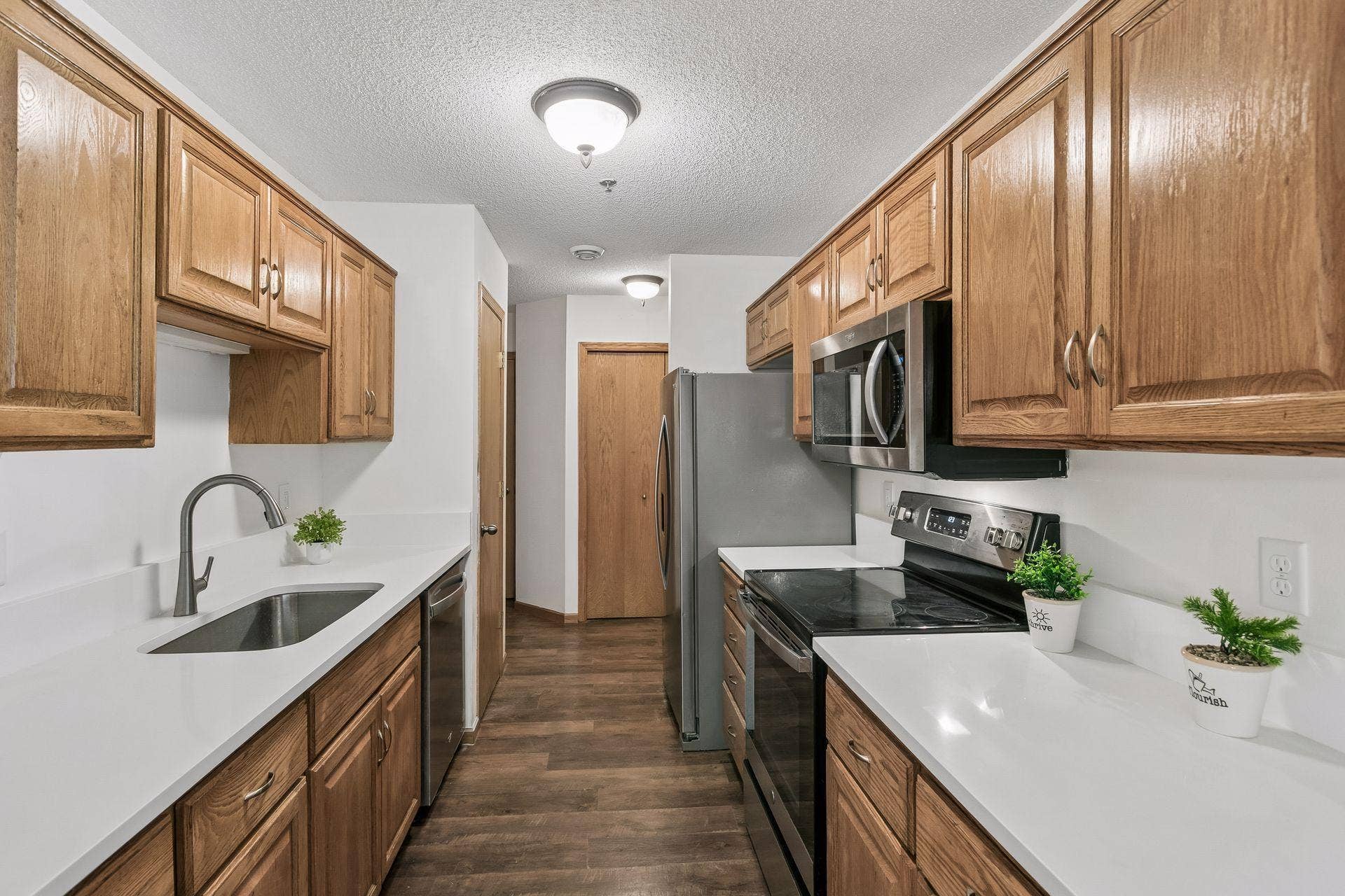 Brand new kitchen quartz countertops.