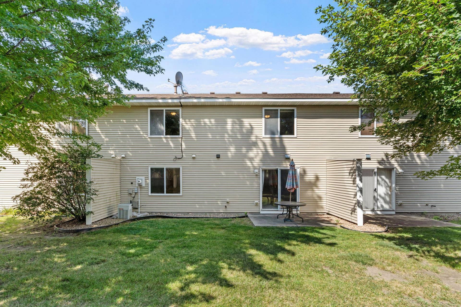 1585 Chartreux Avenue, Shakopee, MN 55379 1585 Chartreux Avenue, Shakopee, MN 55379