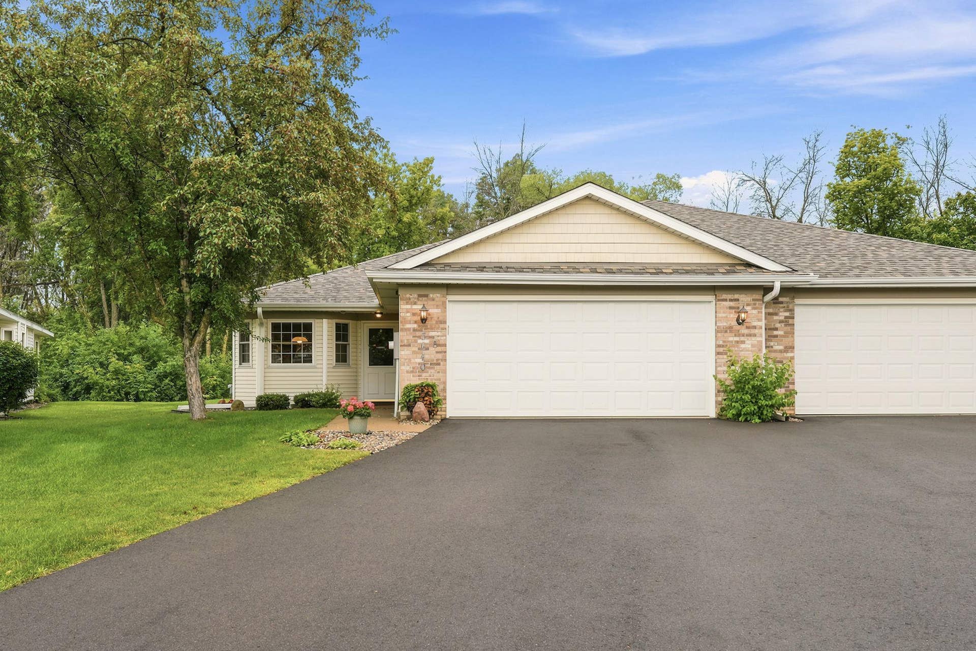 3640 Gershwin Circle N, Oakdale, MN 55128 1-web-or-mls-A7407802.jpg