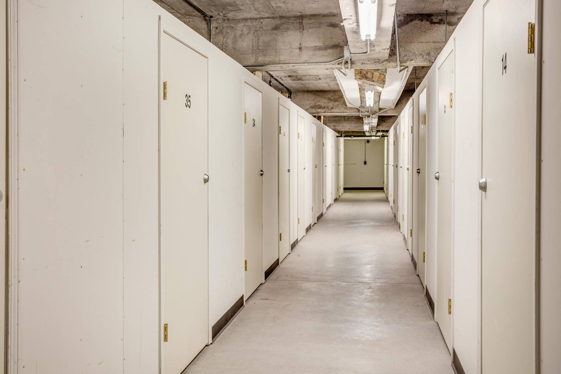 600 S 2nd Street, #S108, 18, Minneapolis, MN 55401 A dedicated storage unit (#39) is included.