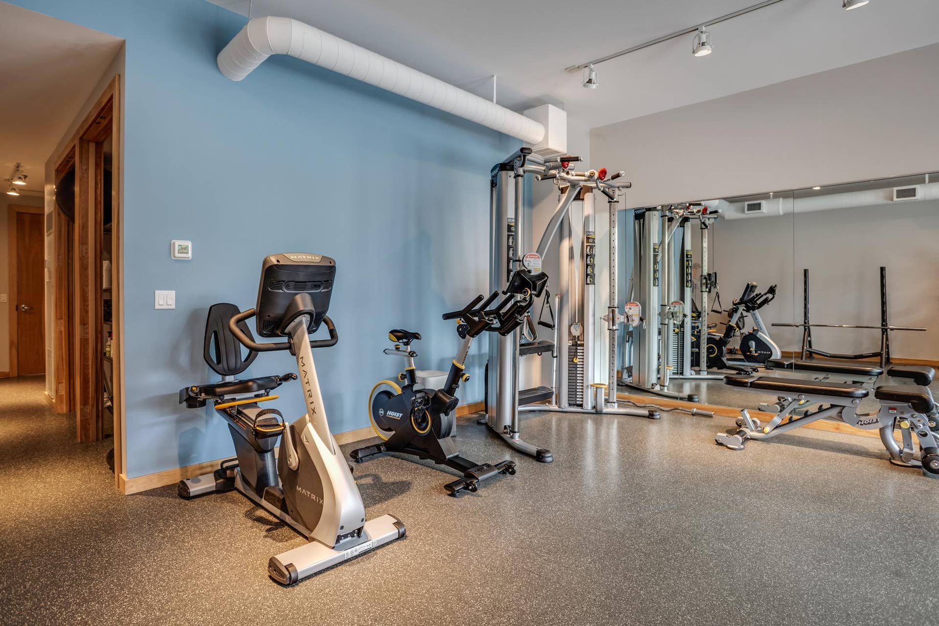 600 S 2nd Street, #S108, 18, Minneapolis, MN 55401 Residents have access to the second level exercise room.