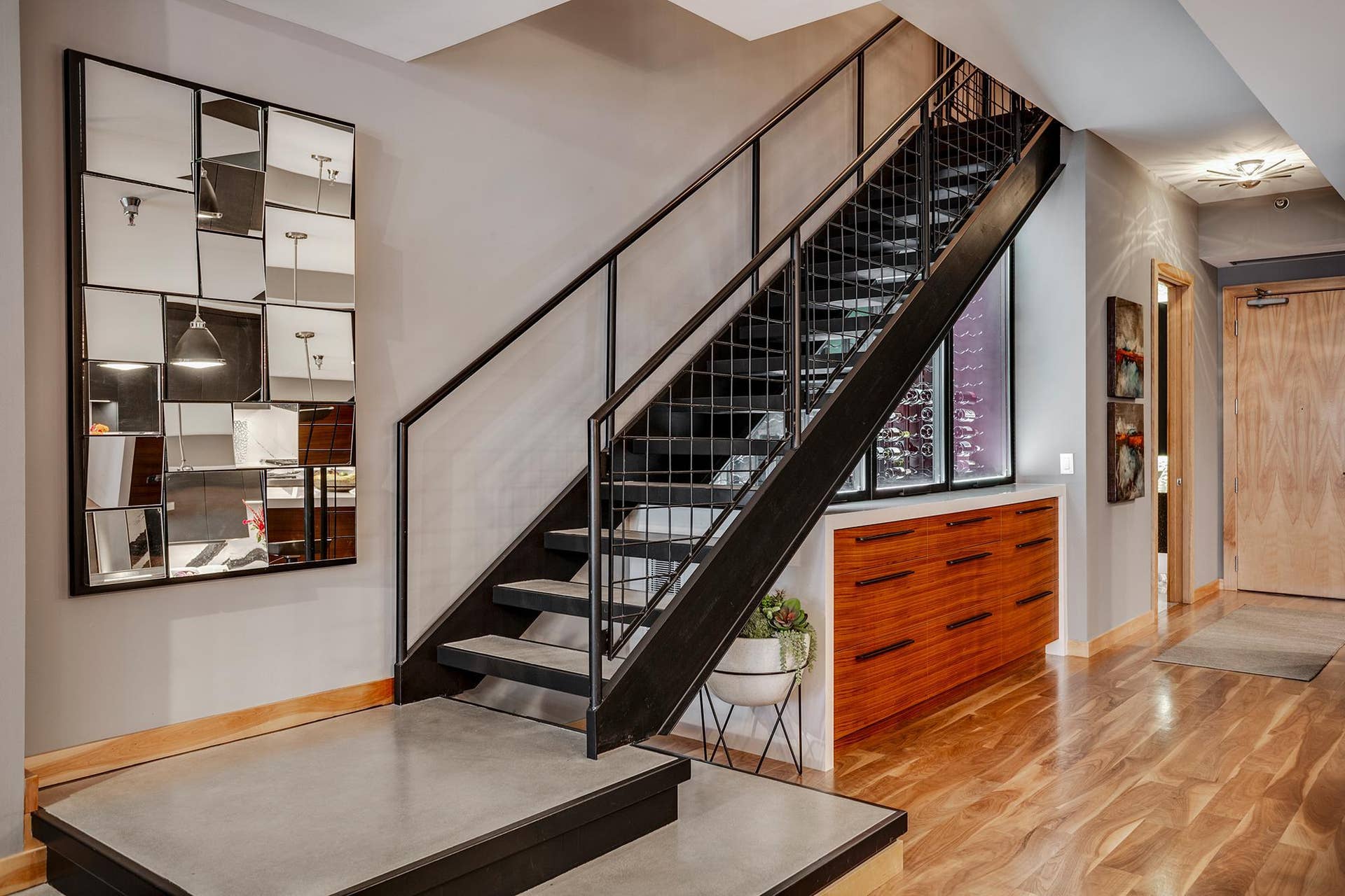 600 S 2nd Street, #S108, 18, Minneapolis, MN 55401 The modern industrial staircase is a nod to the area's history.