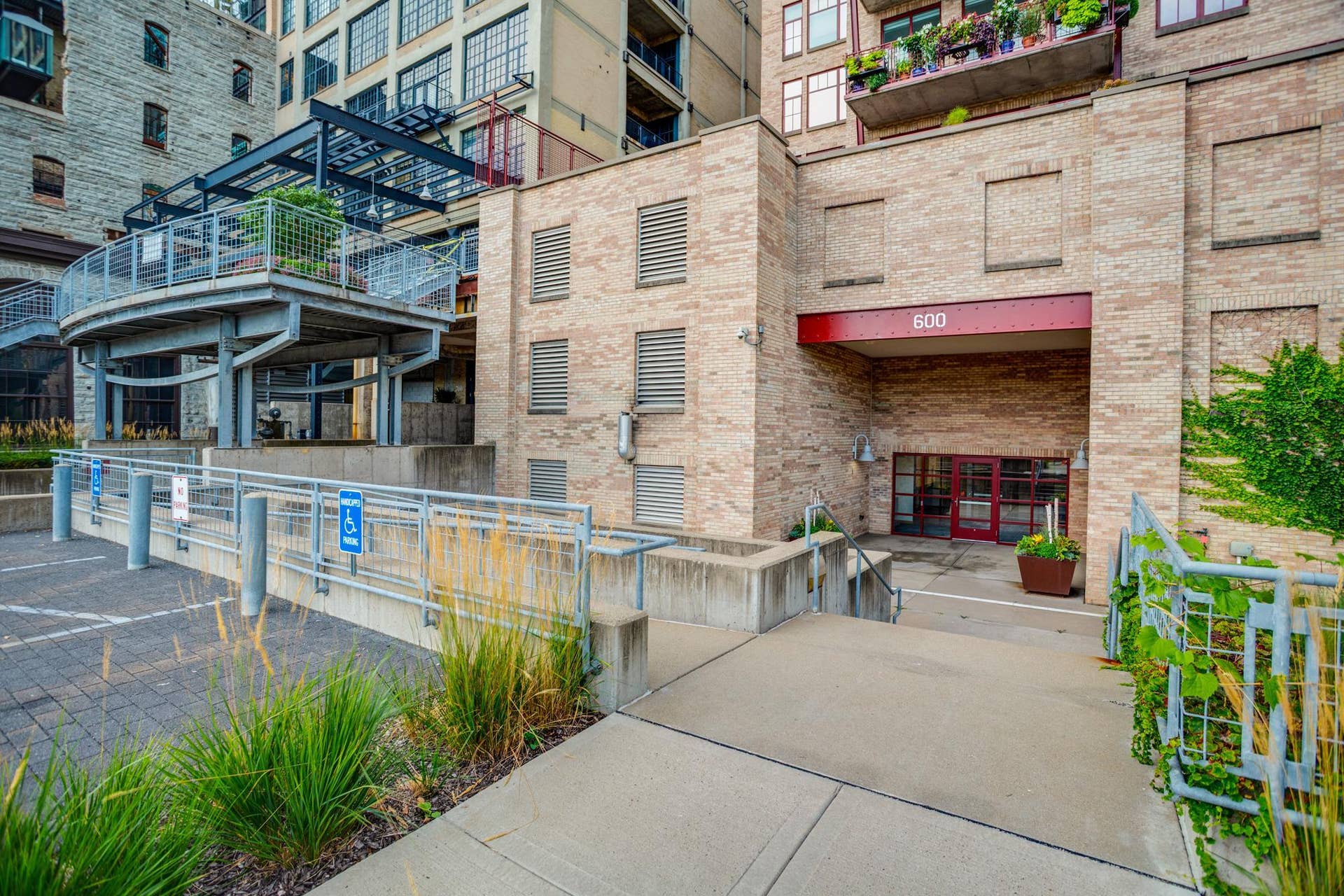 600 S 2nd Street, #S108, 18, Minneapolis, MN 55401 Entrance to the back lobby.