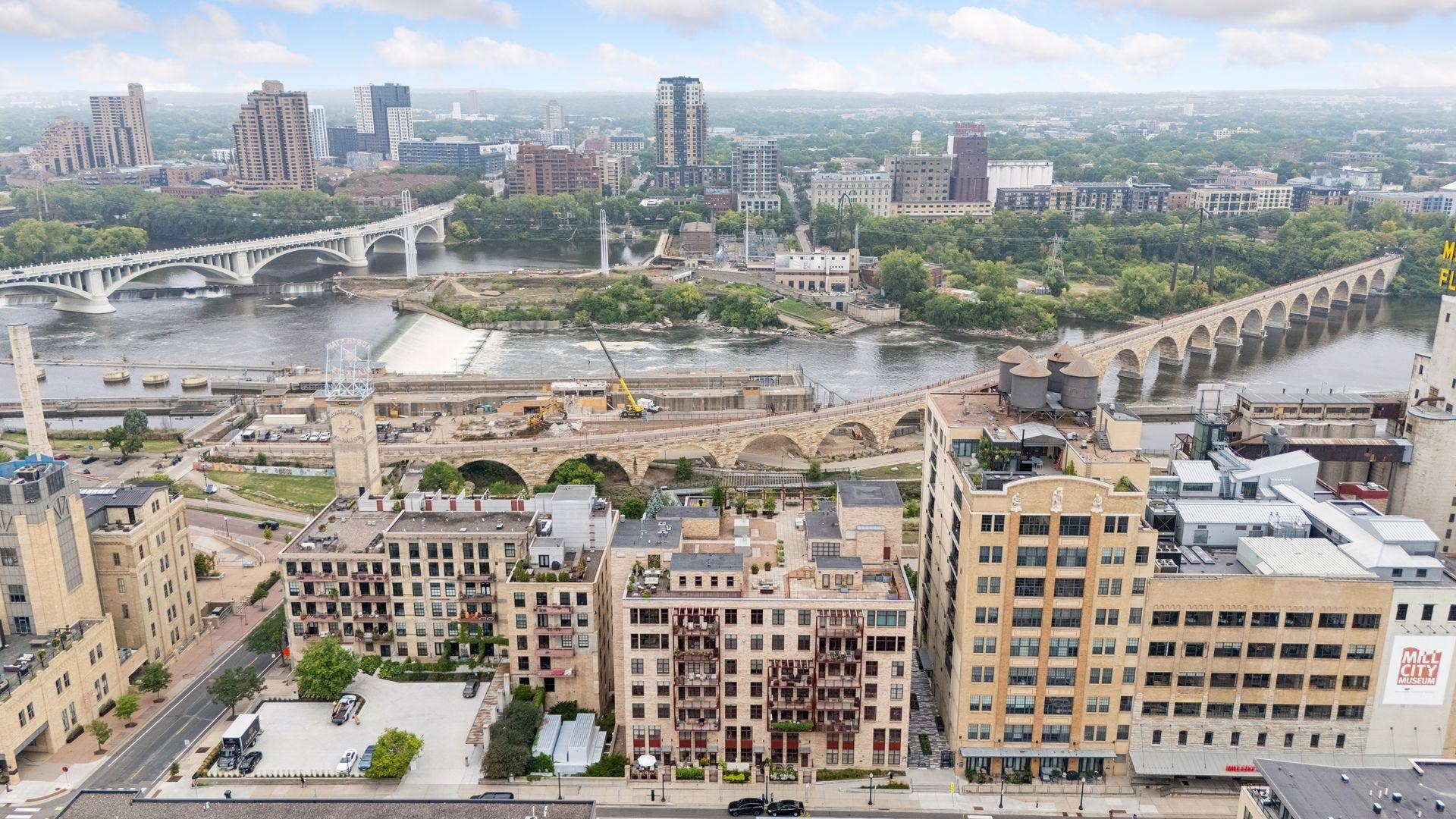 600 S 2nd Street, #S108, 18, Minneapolis, MN 55401 Built in 2000 and designed by renowned architect Paul Madsen, the building received the AIA Honor Award and the Minneapolis Heritage Preservation Award in 2003 for combining modern urban design with the areas historic architecture.