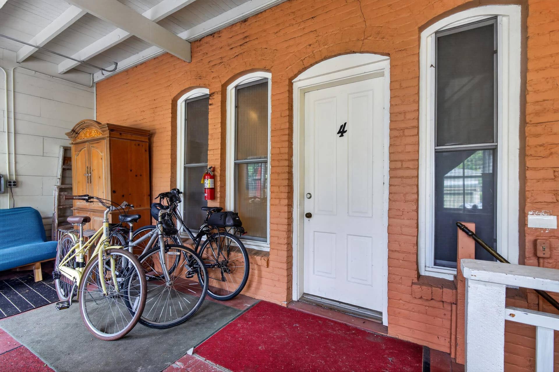 444-446 Madison Street NE, 71, Minneapolis, MN 55413 Main level rear porch (3).jpg