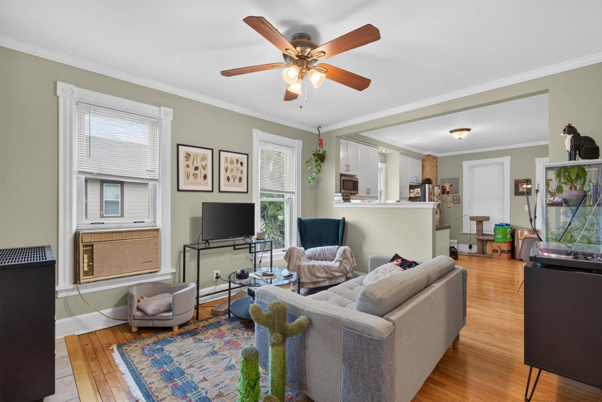 444-446 Madison Street NE, 71, Minneapolis, MN 55413 Unit 2 (2).jpg