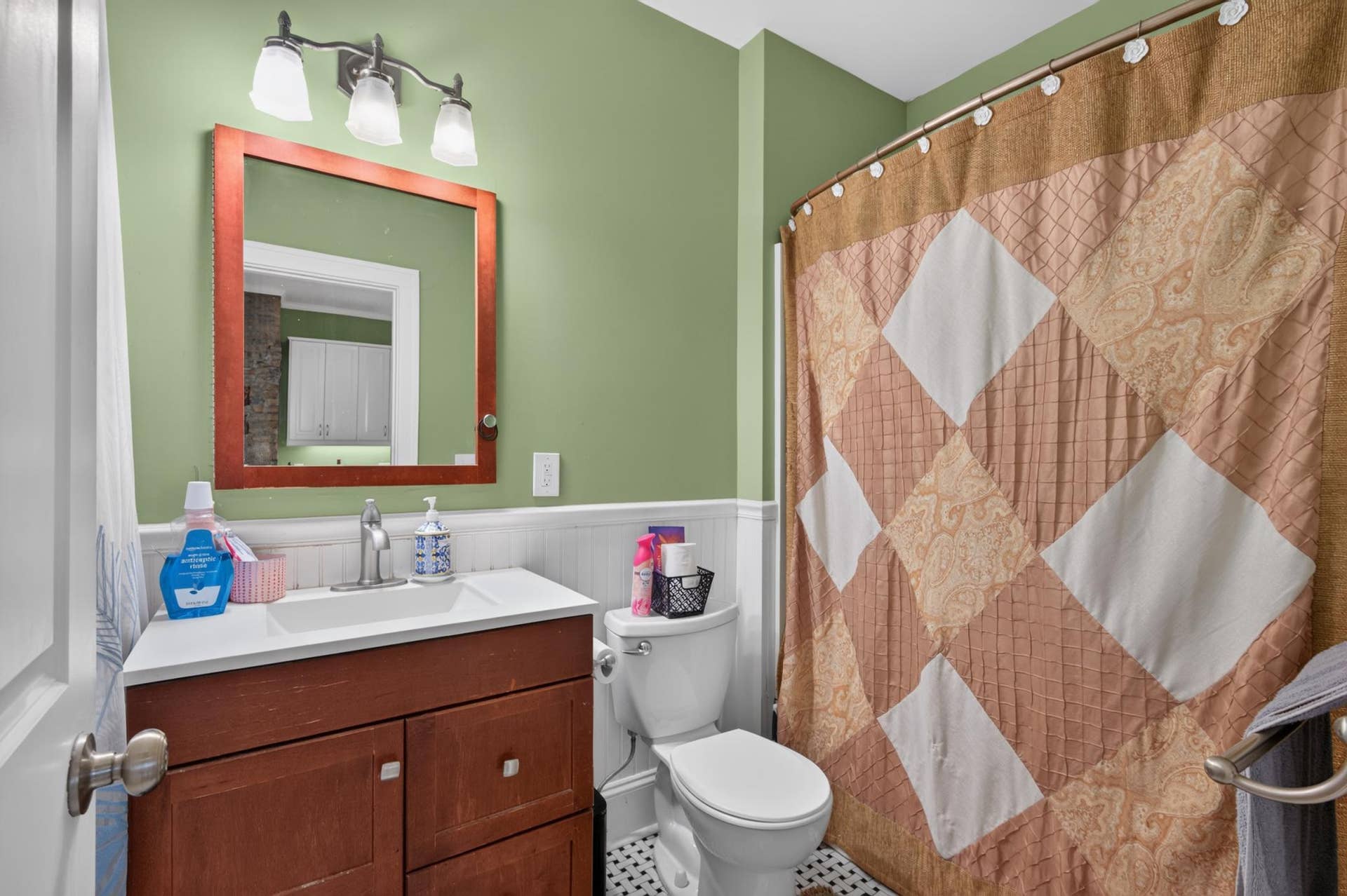 444-446 Madison Street NE, 71, Minneapolis, MN 55413 Unit 1 (1).jpg