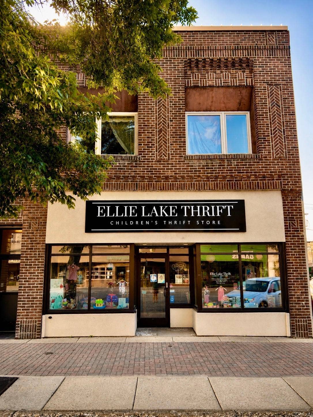 217 & 219 3rd Street NW, Bemidji, MN 56601 A2F8856F-8588-4D5E-A486-A487F8653698.jpg