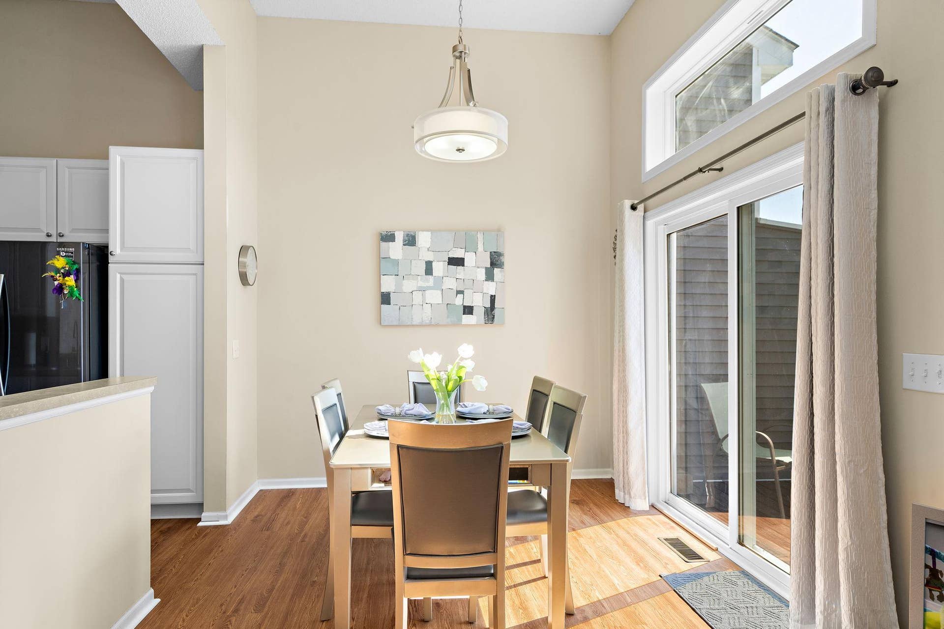 17549 70th Place N, Maple Grove, MN 55311 The natural light abounds!