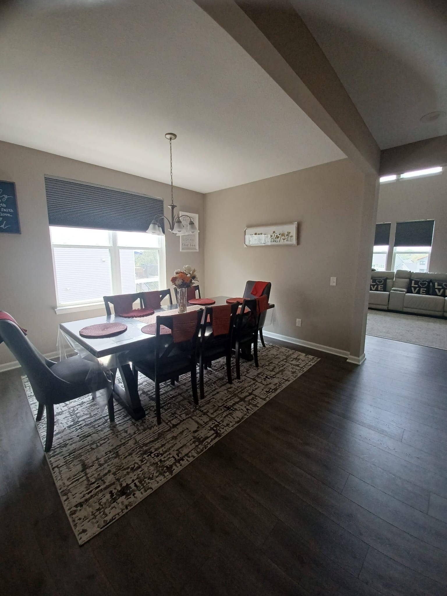 9876 Ambrose Road, Woodbury, MN 55129 9876 Ambrose Road, Woodbury, MN 55129