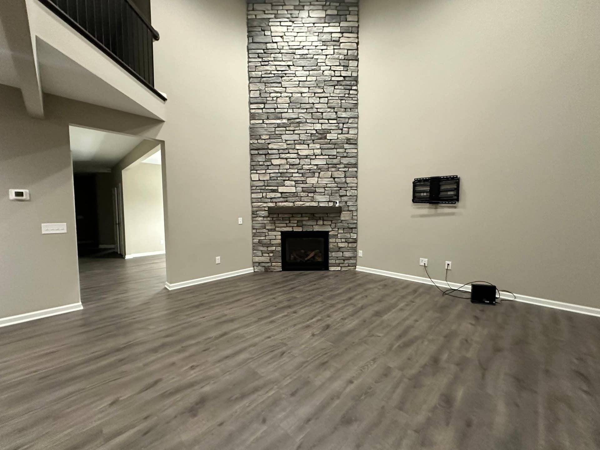 9876 Ambrose Road, Woodbury, MN 55129 9876 Ambrose Road, Woodbury, MN 55129