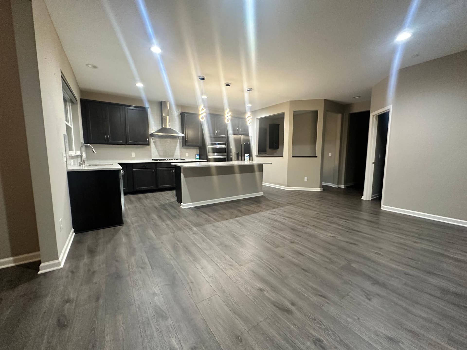 9876 Ambrose Road, Woodbury, MN 55129 9876 Ambrose Road, Woodbury, MN 55129