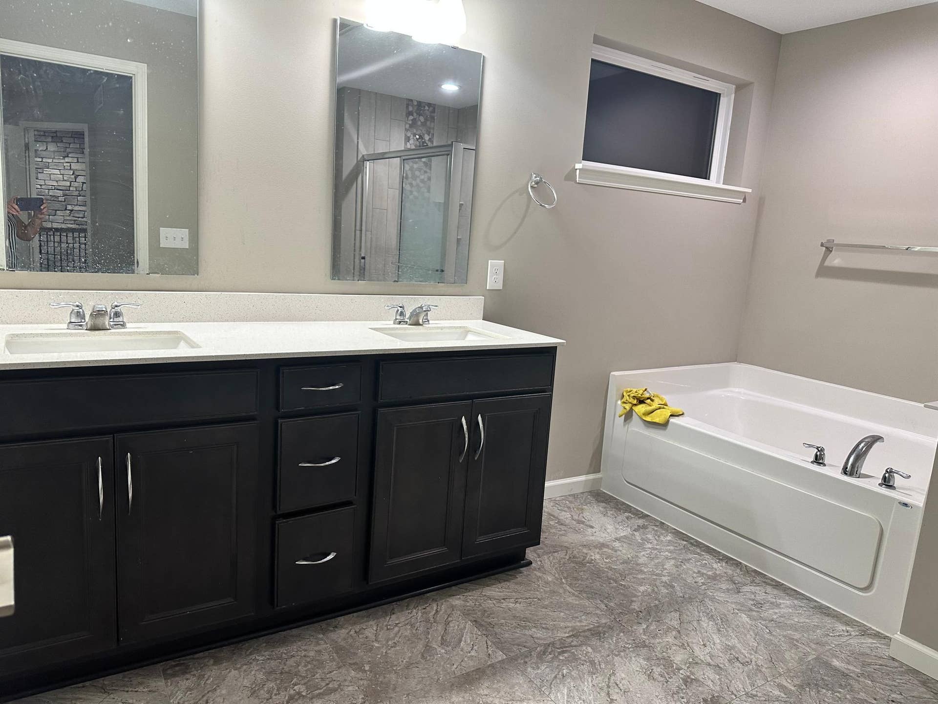 9876 Ambrose Road, Woodbury, MN 55129 9876 Ambrose Road, Woodbury, MN 55129