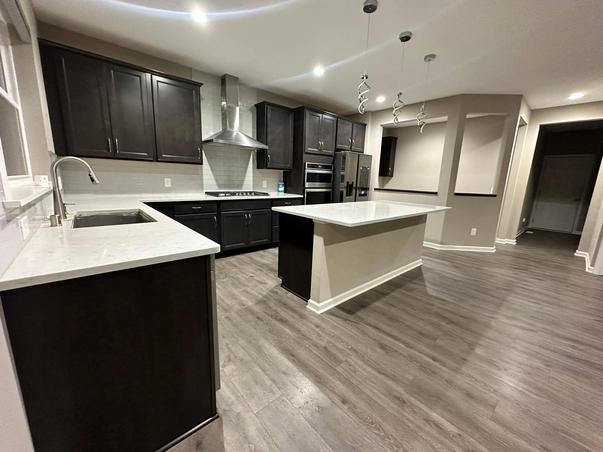 9876 Ambrose Road, Woodbury, MN 55129 9876 Ambrose Road, Woodbury, MN 55129