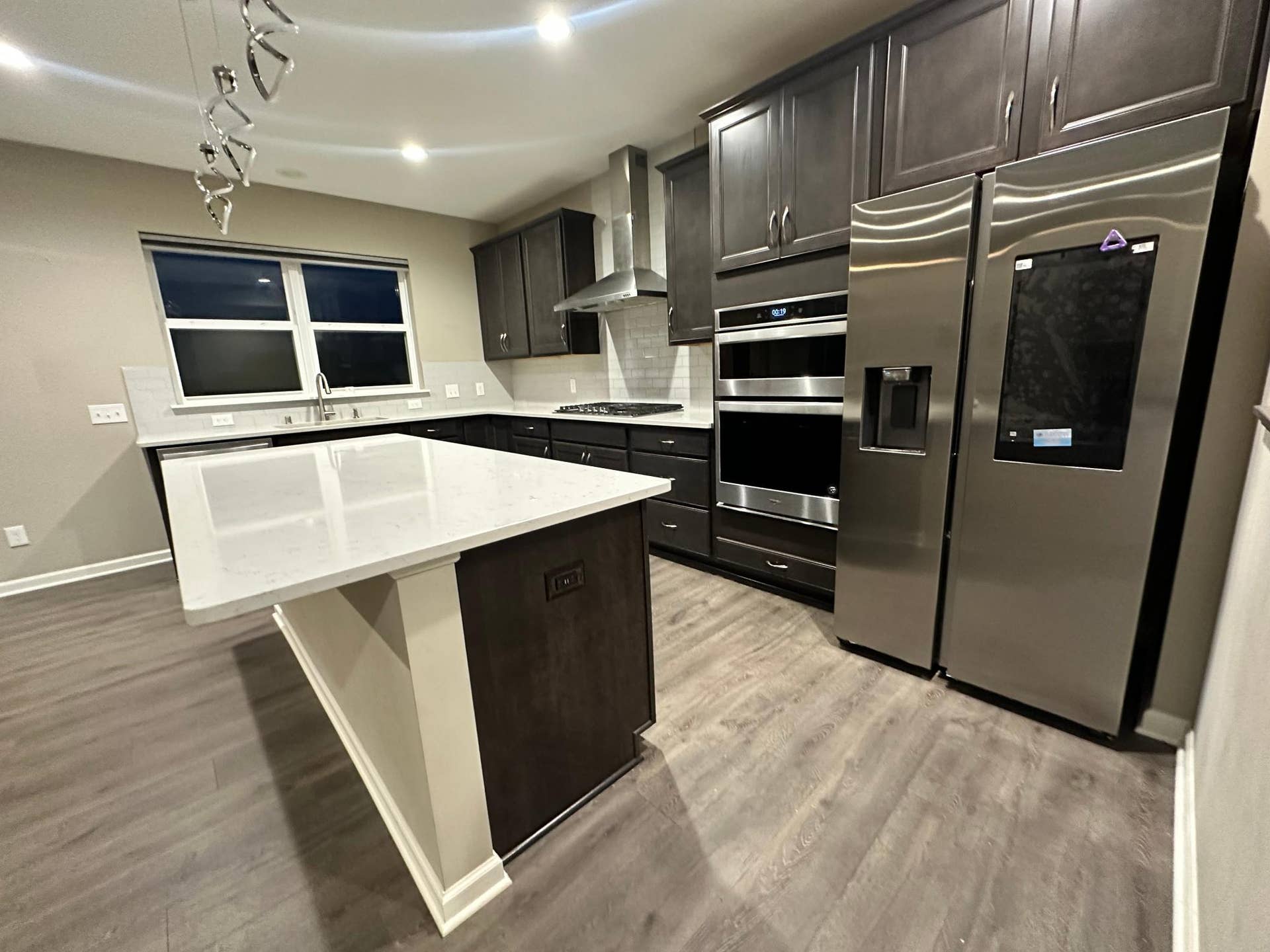9876 Ambrose Road, Woodbury, MN 55129 9876 Ambrose Road, Woodbury, MN 55129