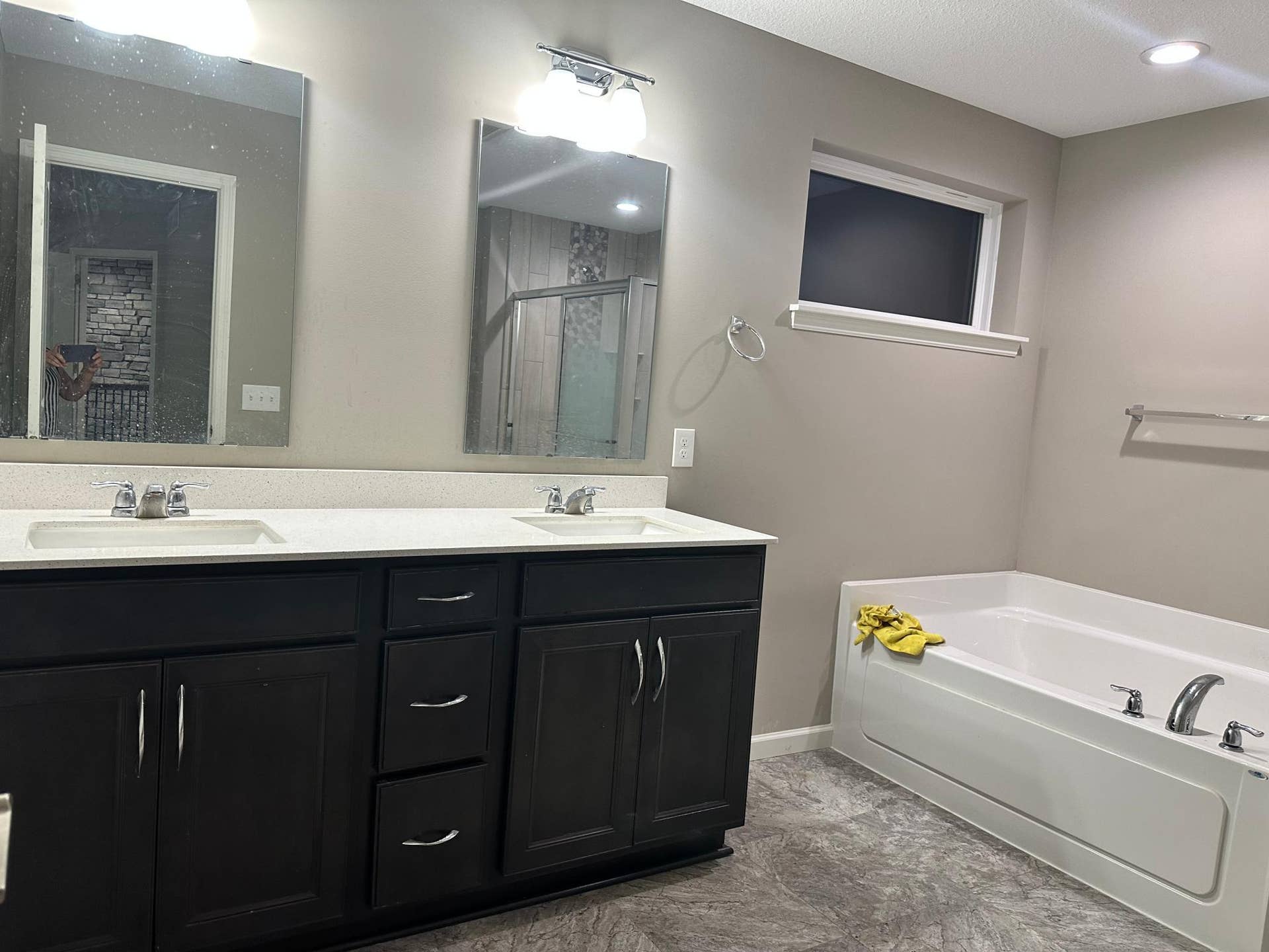 9876 Ambrose Road, Woodbury, MN 55129 9876 Ambrose Road, Woodbury, MN 55129
