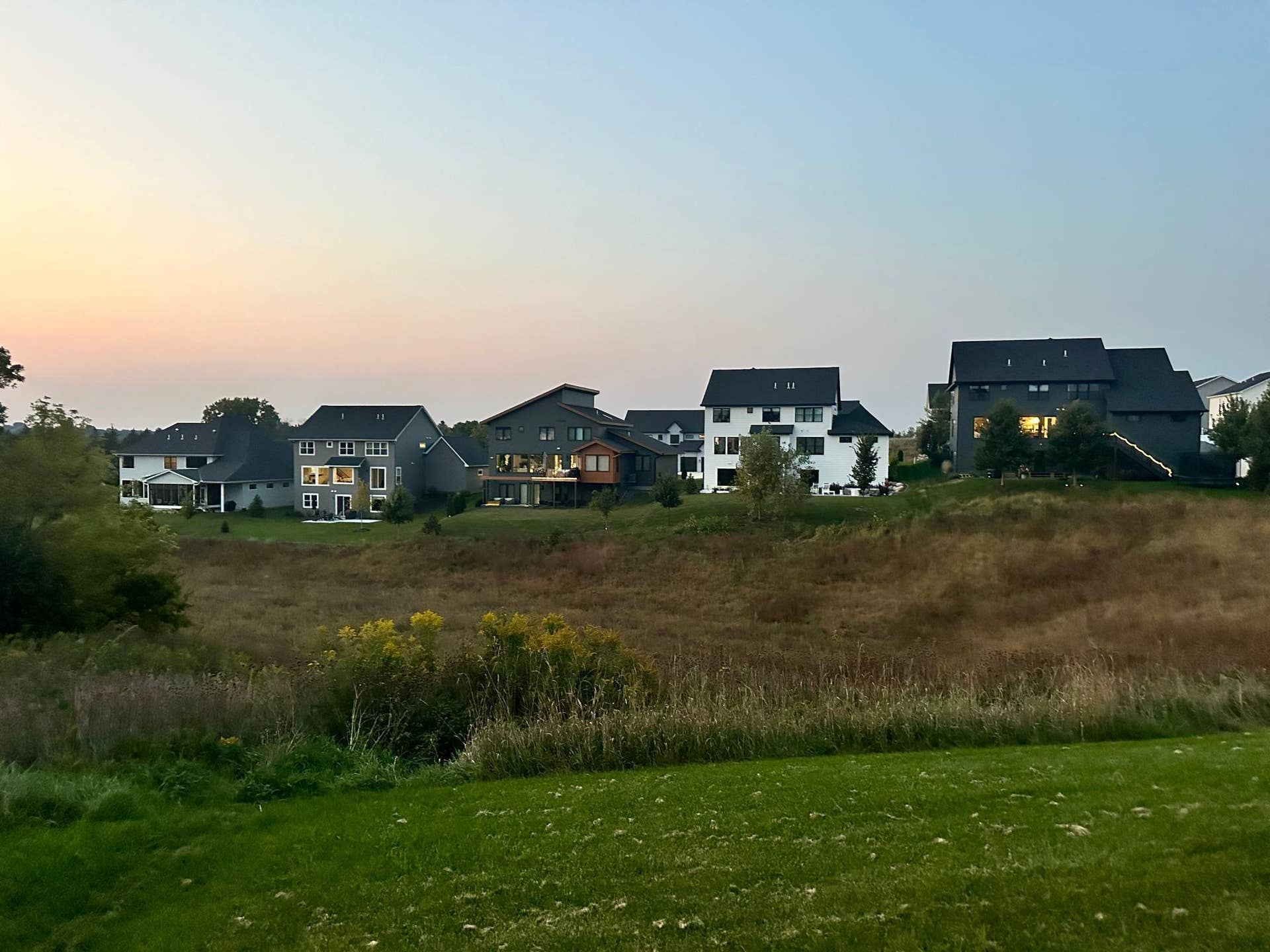 9876 Ambrose Road, Woodbury, MN 55129 9876 Ambrose Road, Woodbury, MN 55129