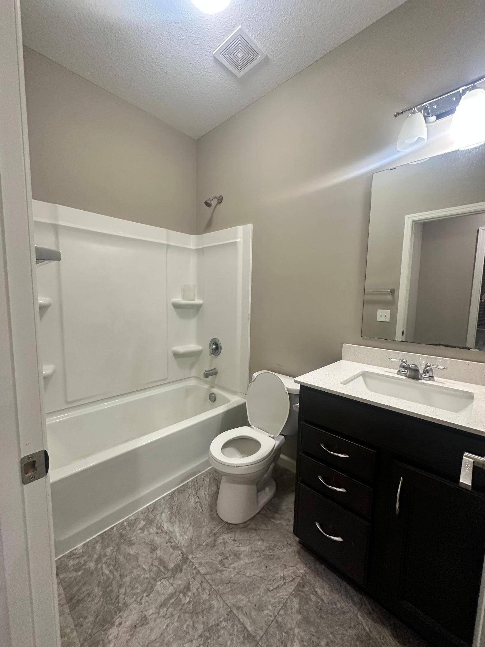 9876 Ambrose Road, Woodbury, MN 55129 9876 Ambrose Road, Woodbury, MN 55129