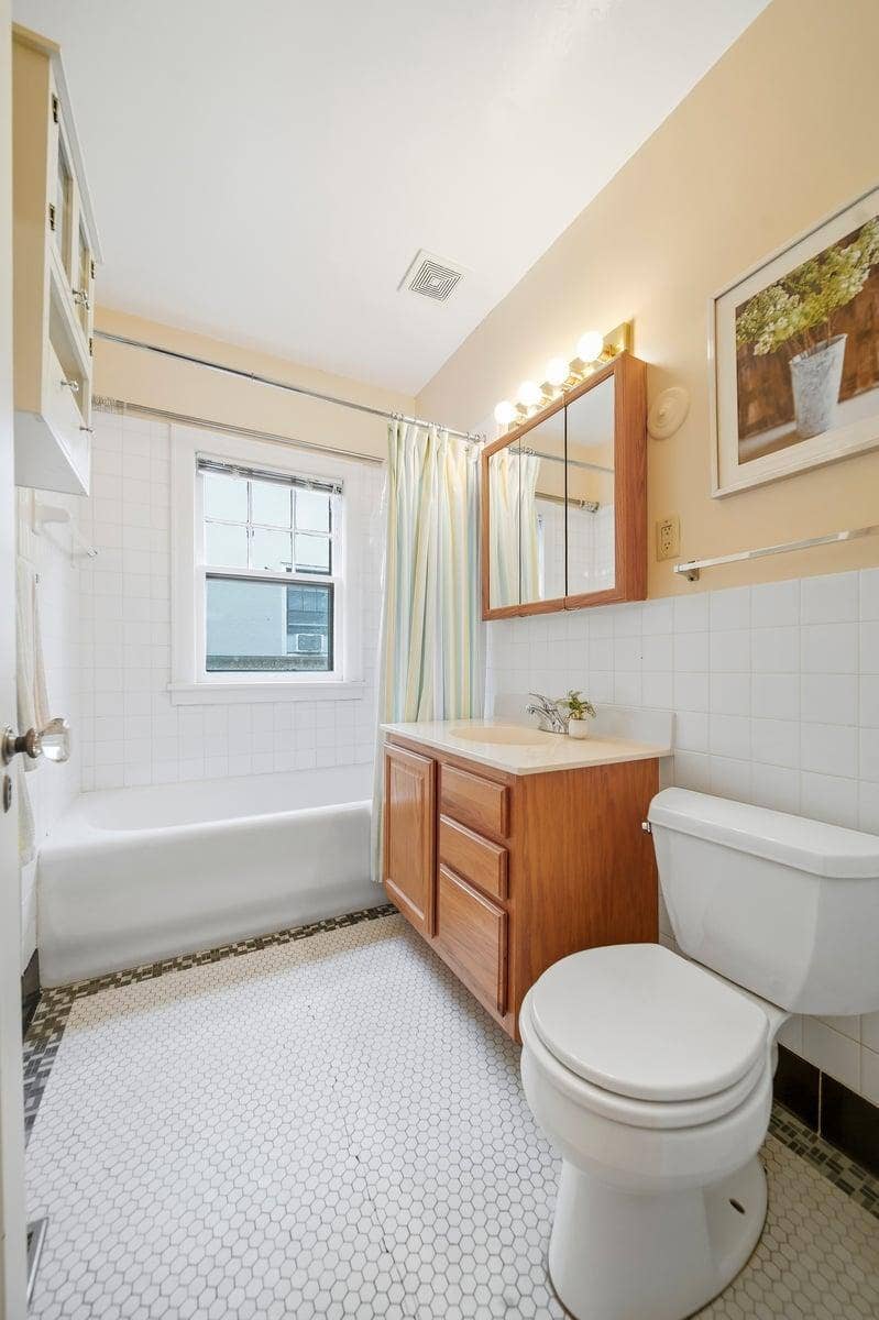 3428 Hennepin Avenue S, 23, Minneapolis, MN 55408 3428 Hennepin-2.jpg