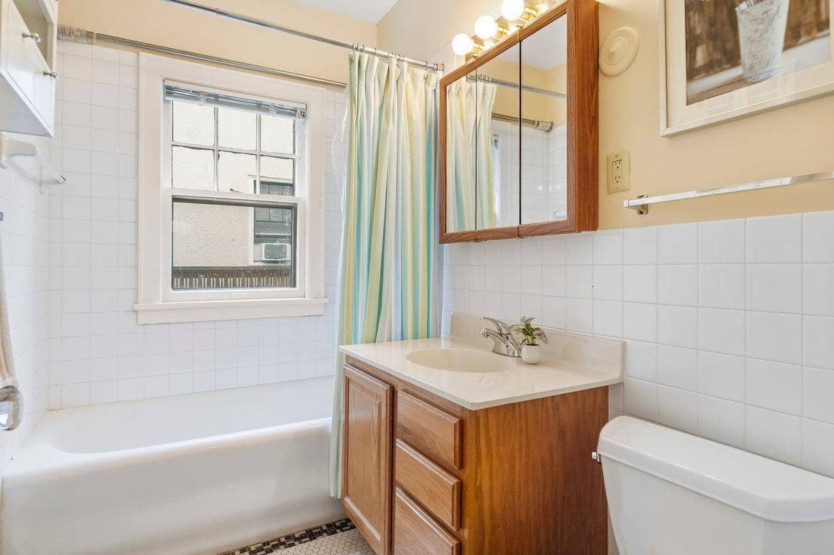 3428 Hennepin Avenue S, 23, Minneapolis, MN 55408 3428 Hennepin-1.jpg