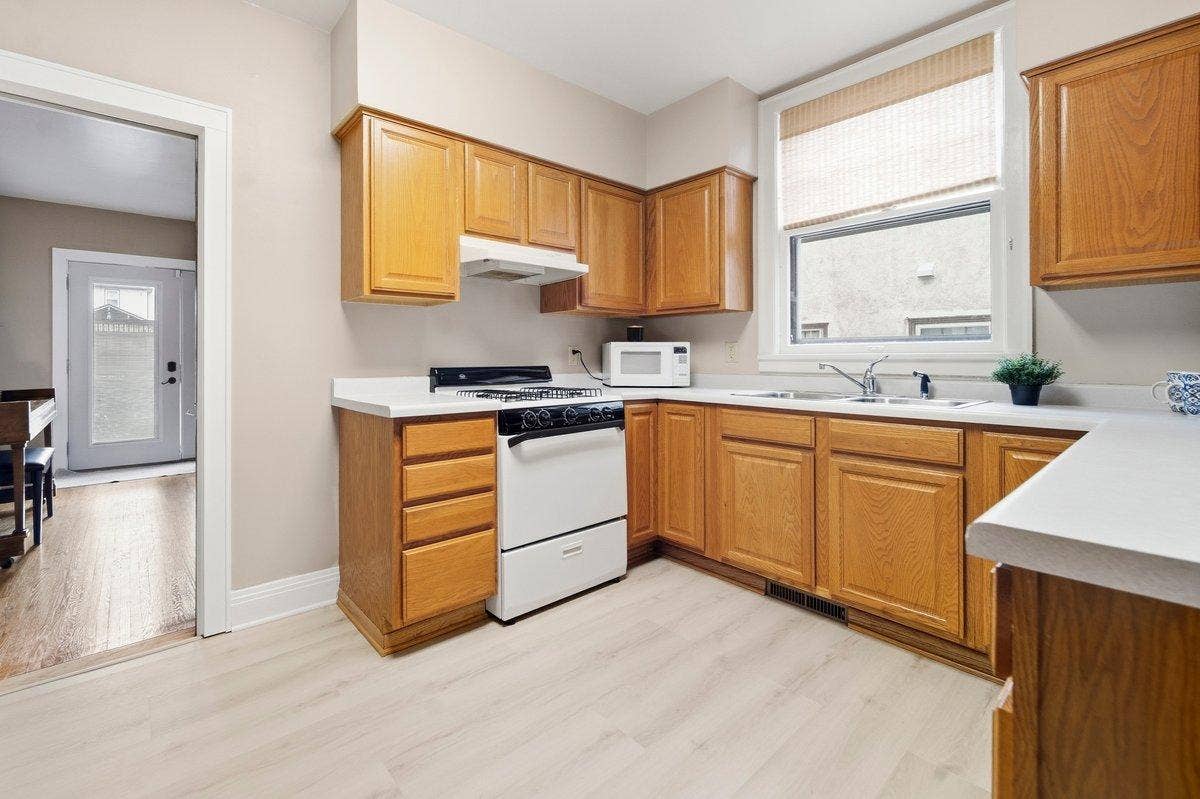 3428 Hennepin Avenue S, 23, Minneapolis, MN 55408 3428 Hennepin-25.jpg