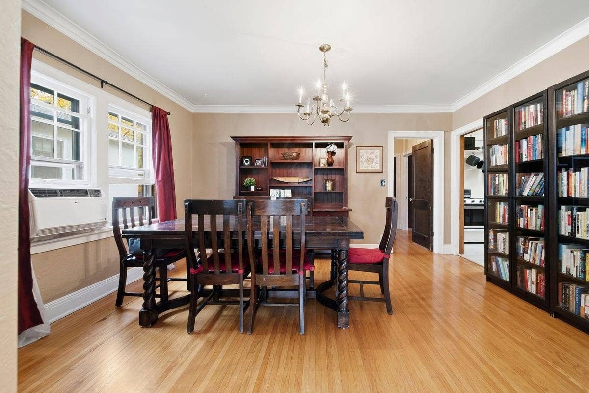3428 Hennepin Avenue S, 23, Minneapolis, MN 55408 3428 Hennepin-49 2 (1).jpg