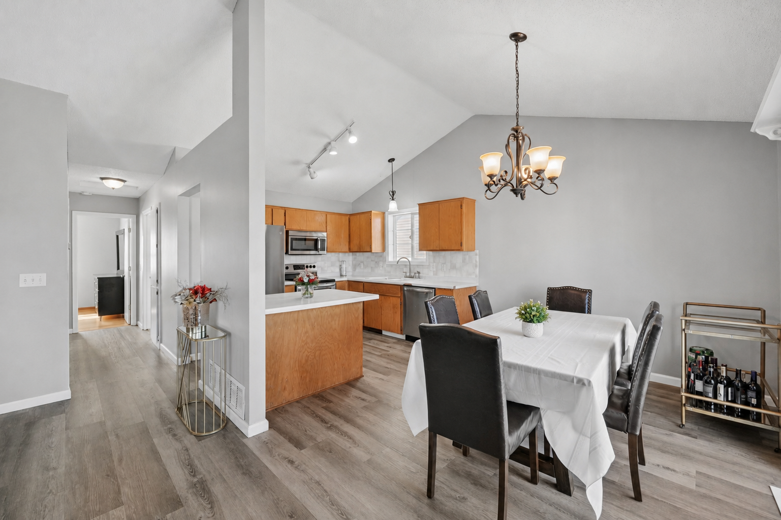 617 13th Street, Farmington, MN 55024 04 Kitchen 1.png