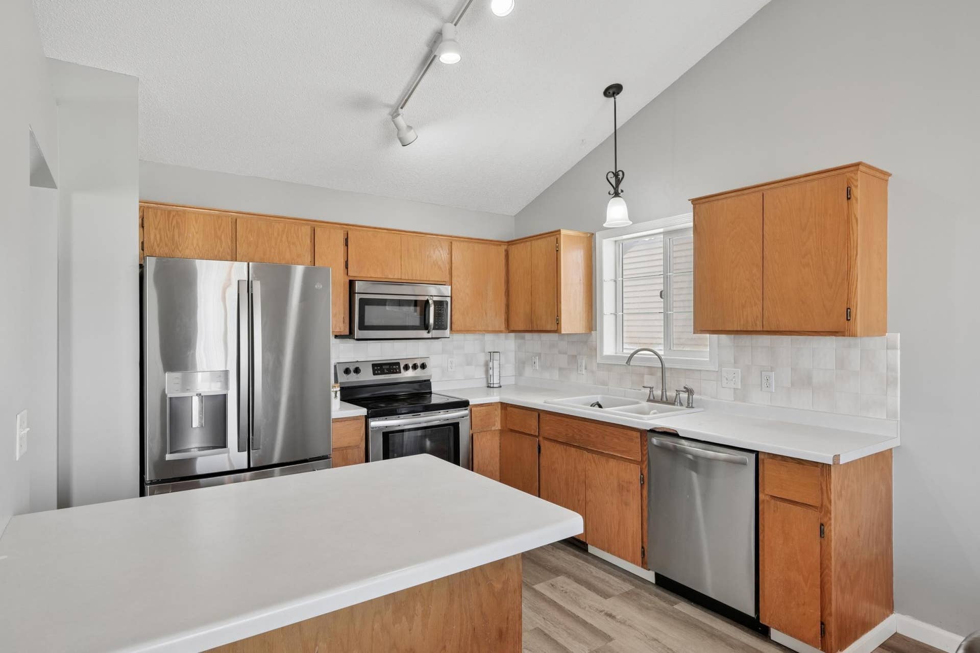 617 13th Street, Farmington, MN 55024 05 Kitchen 3.jpg