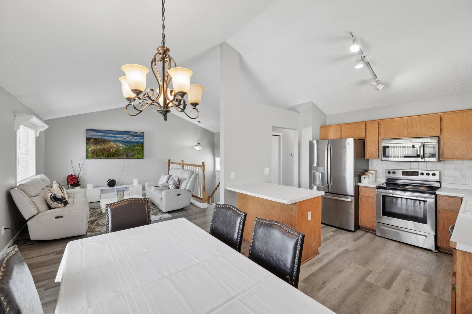 617 13th Street, Farmington, MN 55024 04 Kitchen 2.jpg