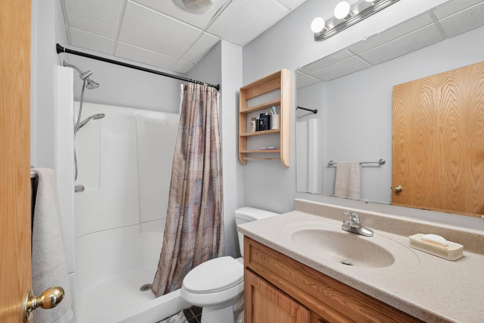 617 13th Street, Farmington, MN 55024 11 Bathroom.jpg