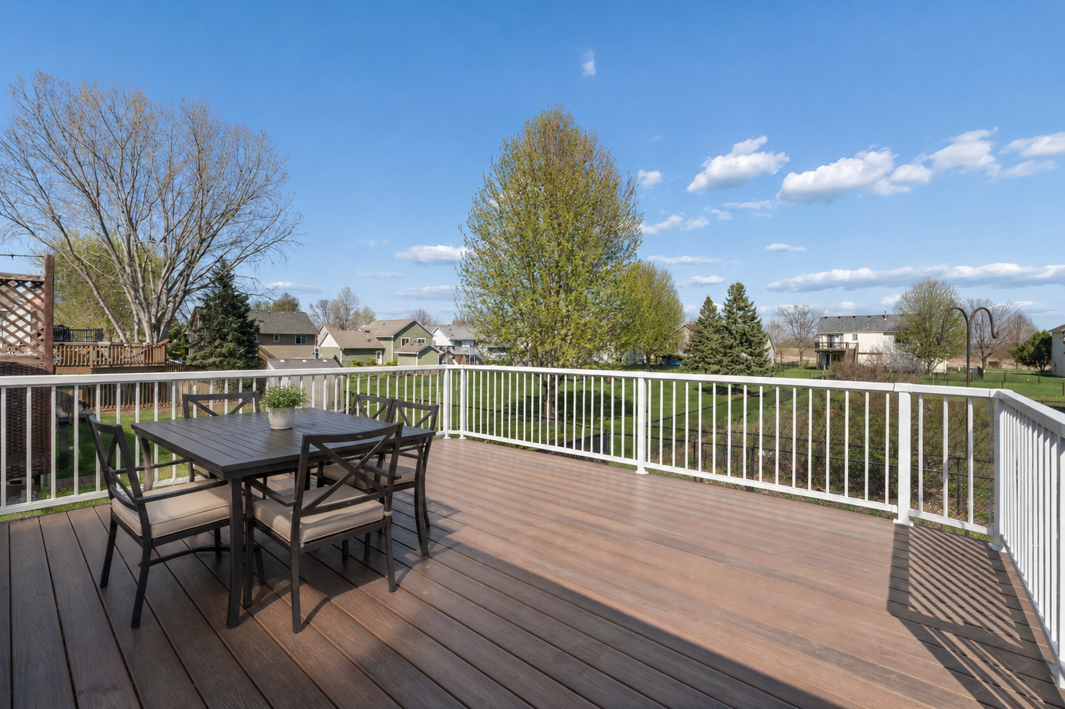 617 13th Street, Farmington, MN 55024 13 deck.png