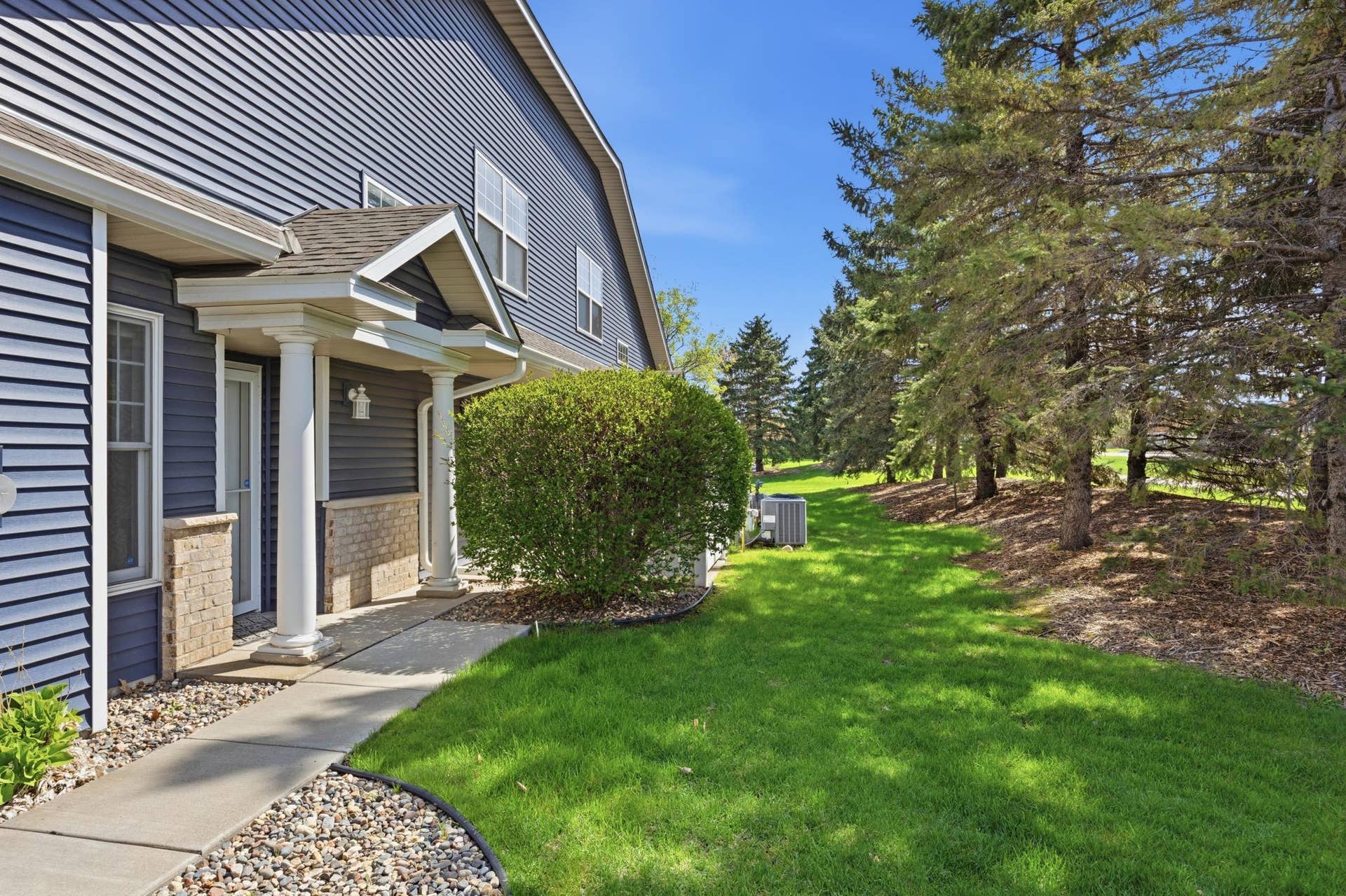 401 Hickory Lane N, Oakdale, MN 55128 4-print-205.jpg