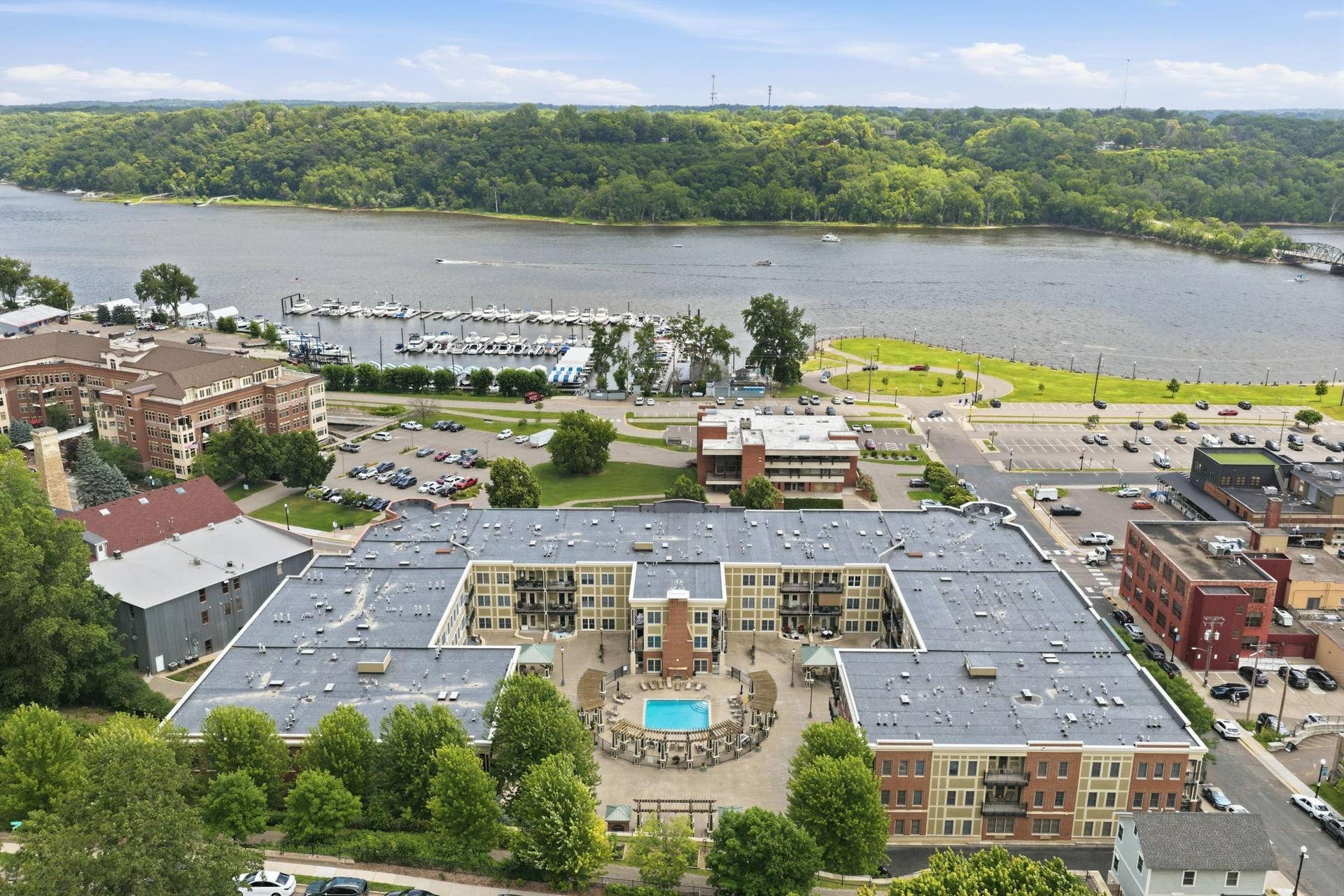 350 Main Street N, #446, Stillwater, MN 55082 350 Main Street N, #446, Stillwater, MN 55082