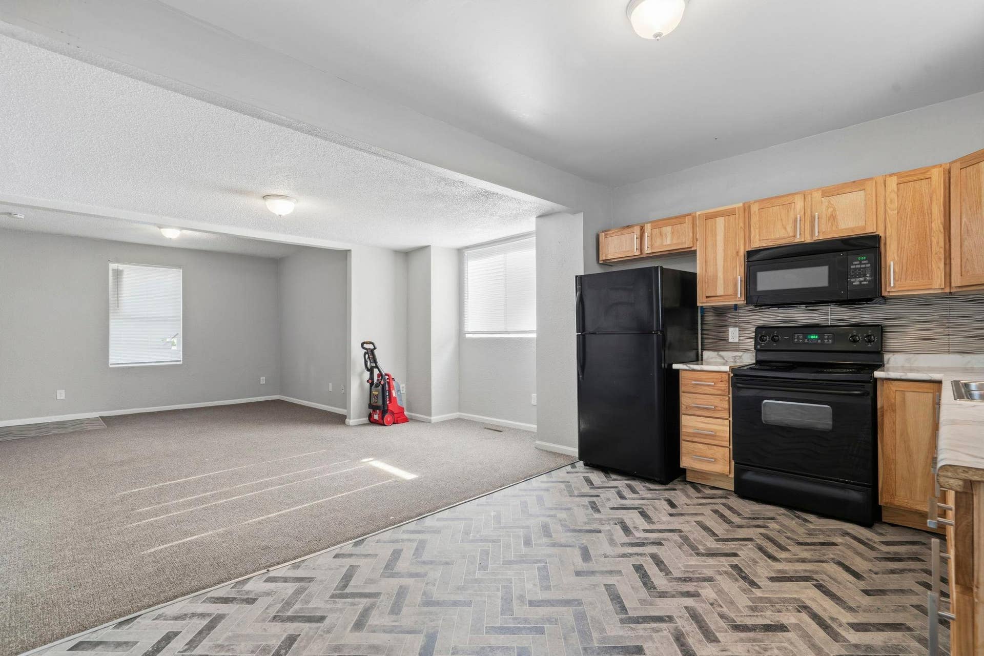 1111 N 17th Avenue N, 57, Minneapolis, MN 55411 26-web-or-mls-A7305268.JPG