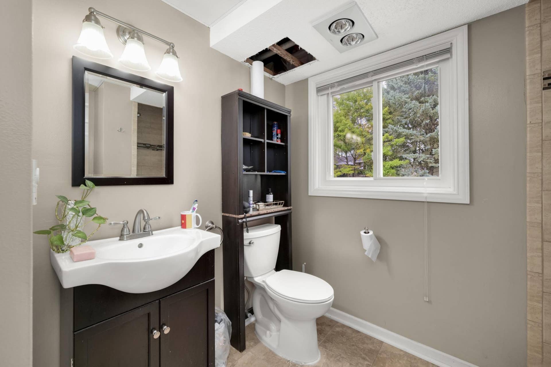 2432 Henslow Court N, Oakdale, MN 55128 Image-23.jpg