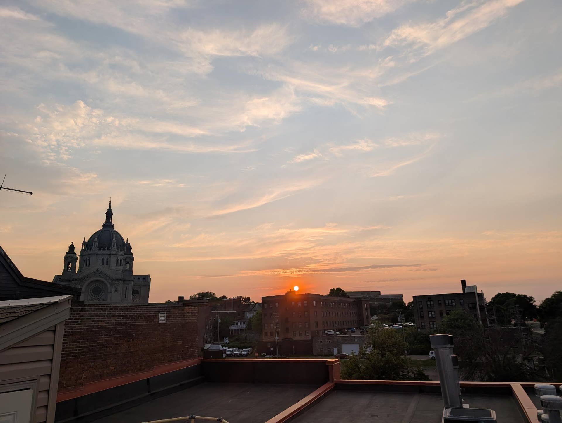 162 College Avenue W, #5, 91, Saint Paul, MN 55102 PXL_20260804_010256818.jpg
